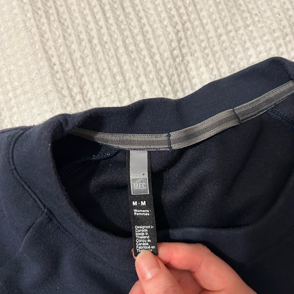 Navy Blue MEC Crewneck Sweatshirt with Pockets - Picture 2 of 8